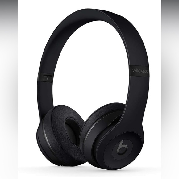 Beats Solo 3 Wireless Headphones - Picture 2 of 16